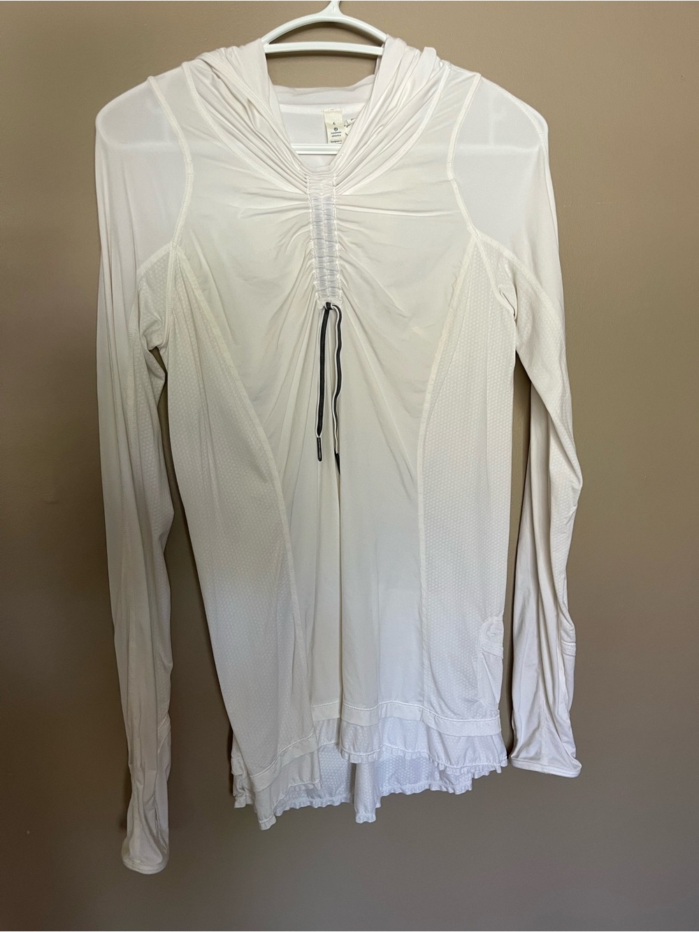 Lululemon Athletica White Ruched Long Sleeve Top